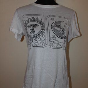Sun & Moon Juniors XL T-shirt